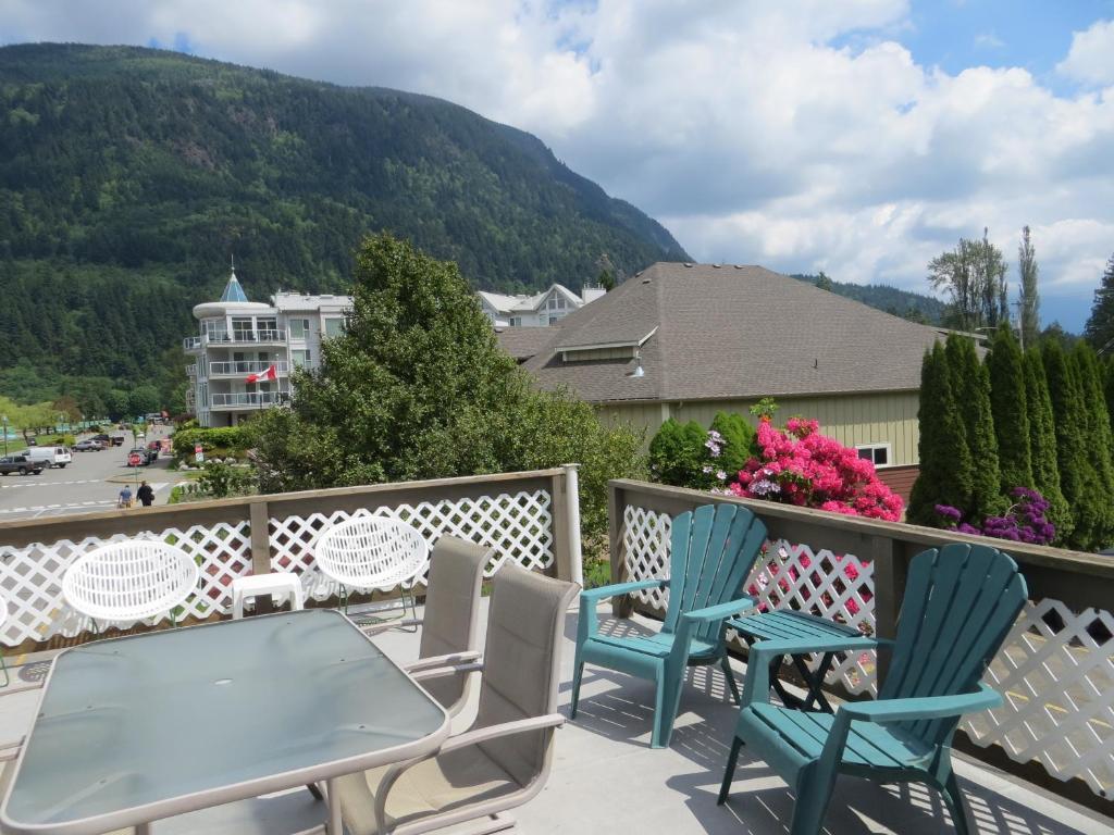 Harrison Village Motel Harrison Hot Springs Εξωτερικό φωτογραφία