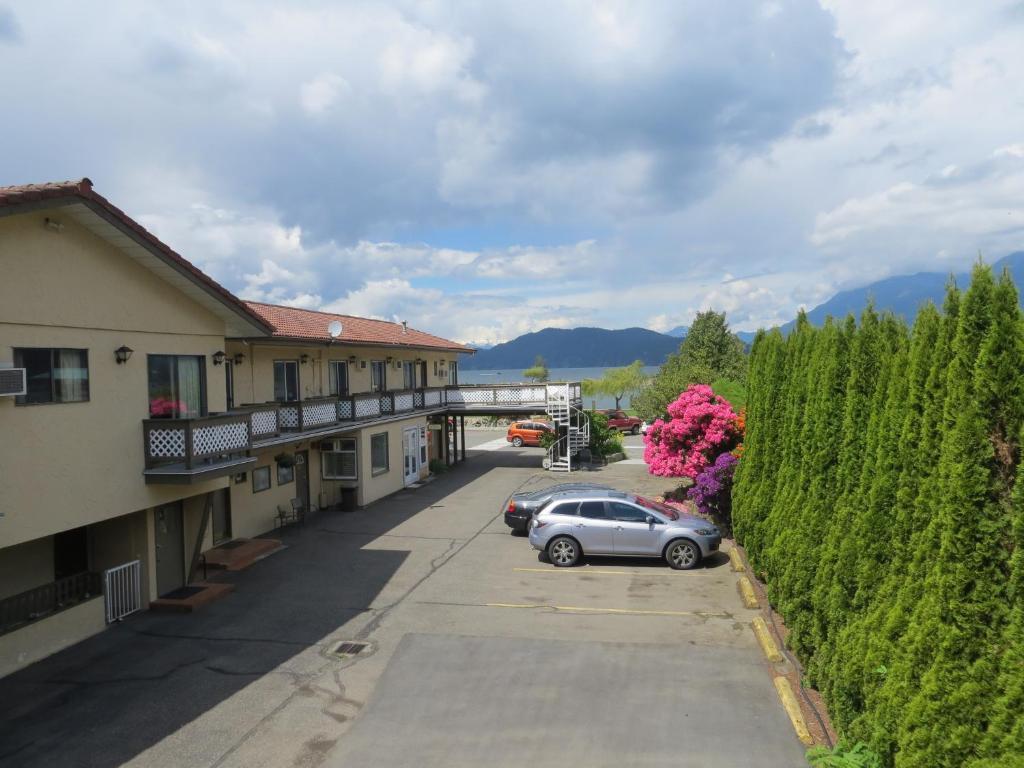 Harrison Village Motel Harrison Hot Springs Εξωτερικό φωτογραφία