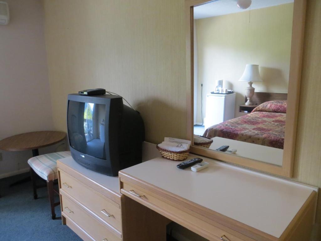 Harrison Village Motel Harrison Hot Springs Δωμάτιο φωτογραφία