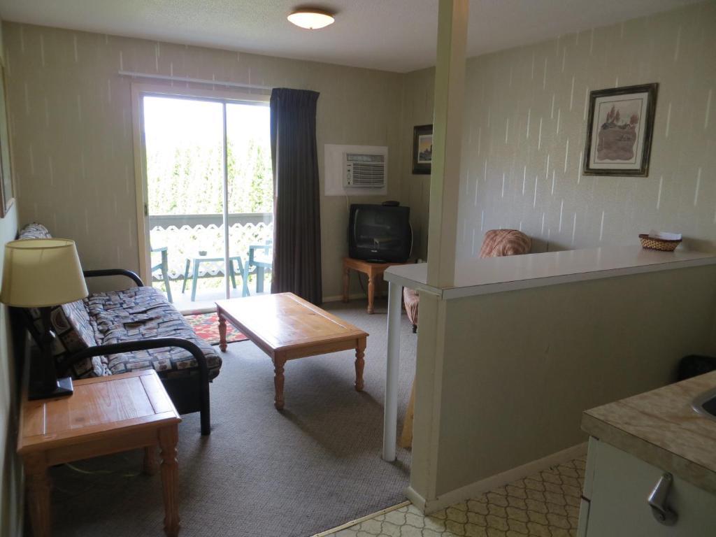 Harrison Village Motel Harrison Hot Springs Δωμάτιο φωτογραφία